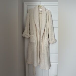 Nordstrom Soft Cream Fleece Robe